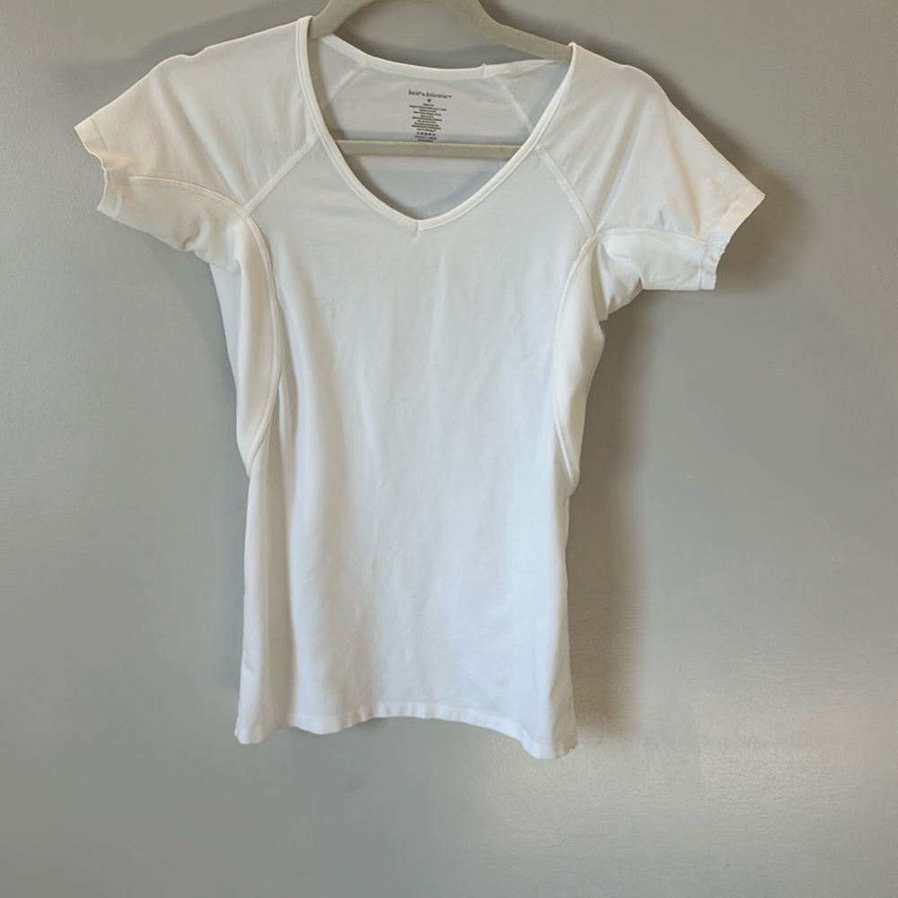 Knix sweat proof undershirt, never been worn, size M